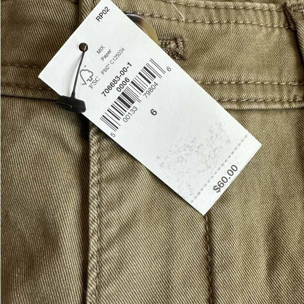 Banana Republic Military Green, Mid Rise, Chino/Khaki Shorts NWT- 6 - Picture 4 of 10